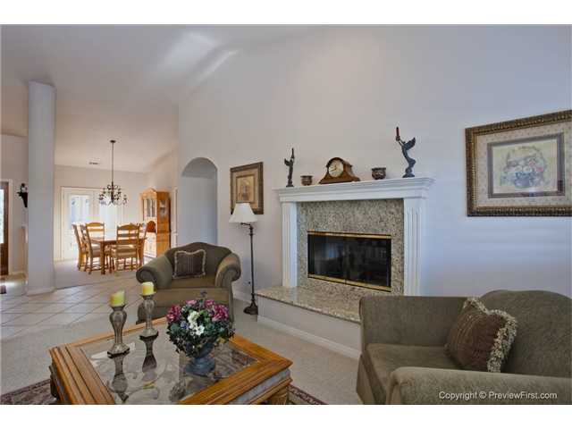 1677 Sycamore Way, Fallbrook, CA 92028 photo 3
