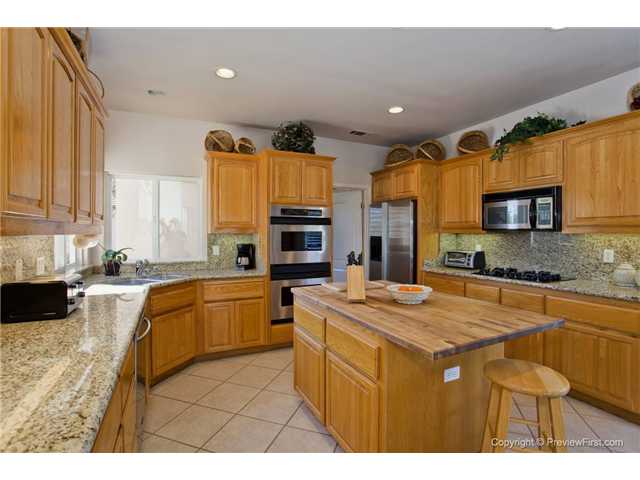 1677 Sycamore Way, Fallbrook, CA 92028 photo 9