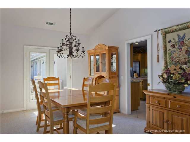 1677 Sycamore Way, Fallbrook, CA 92028 photo 4