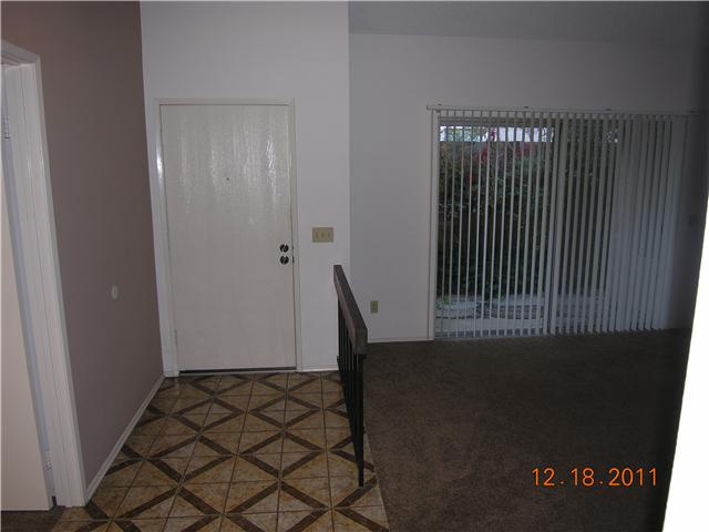 10520 Moorpark St, Spring Valley, CA 91978 photo 11