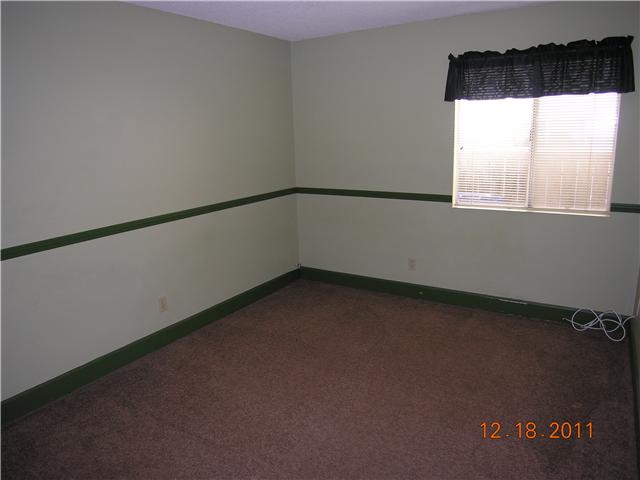 10520 Moorpark St, Spring Valley, CA 91978 photo 13