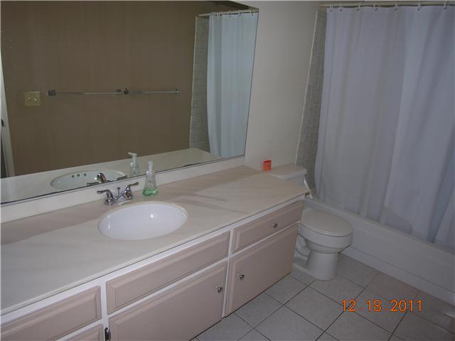 10520 Moorpark St, Spring Valley, CA 91978 photo 8