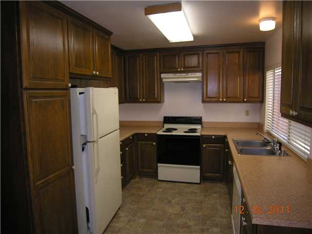 10520 Moorpark St, Spring Valley, CA 91978 photo 7