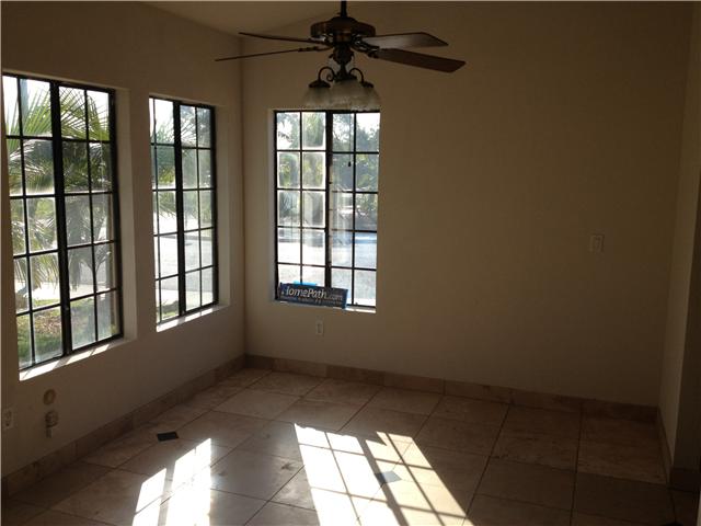 324 Nettleton Rd, Vista, CA 92083 photo 5