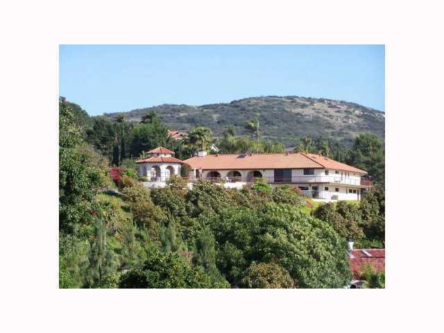 2128 Elevado Rd, Vista, CA 92084 photo 1