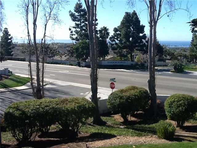 6895 Carnation Dr, Carlsbad, CA 92011 photo 1