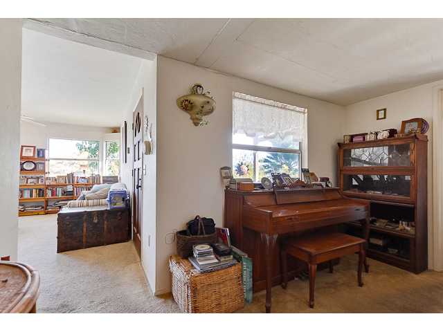 8127 Fairview Ave, La Mesa, CA 91941 photo 8