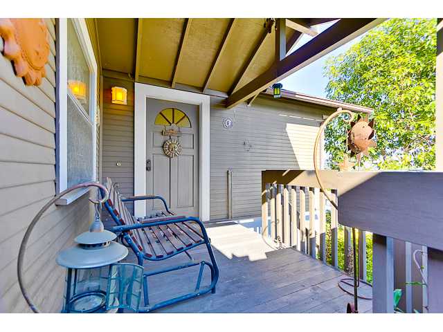8127 Fairview Ave, La Mesa, CA 91941 photo 2