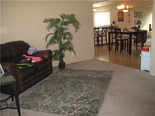 9423 Saint Andrews Dr, Santee, CA 92071 photo 2