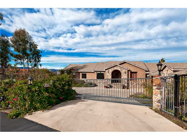 1559 Zutano Ln, Fallbrook, CA 92028 photo 3