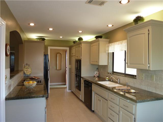 913 Ridge Heights Dr, Fallbrook, CA 92028 photo 7