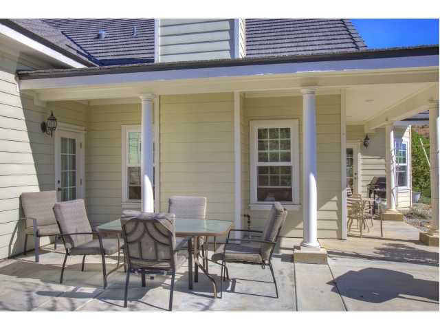 24072 Sargeant Rd, Ramona, CA 92065 photo 2