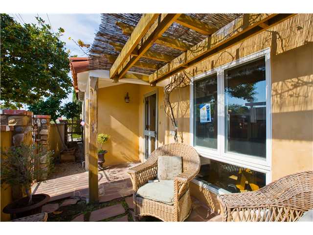 611 2nd St, Coronado, CA 92118 photo 2
