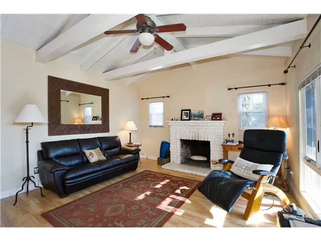 611 2nd St, Coronado, CA 92118 photo 3