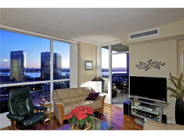 555 Front St #1403, San Diego, CA 92101 photo 4