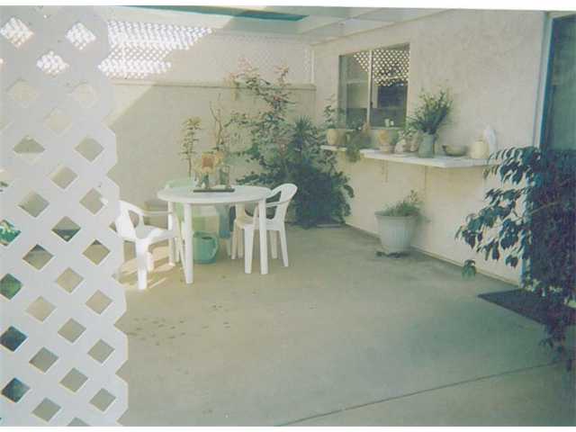 3825 Cinnamon Way, Oceanside, CA 92057 photo 2