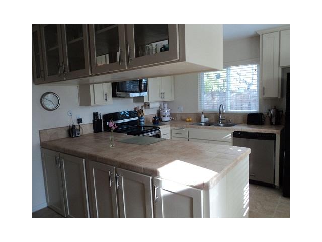 2012 Grandview Rd, Vista, CA 92084 photo 3