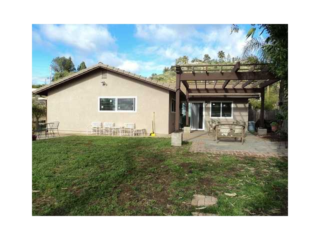 2012 Grandview Rd, Vista, CA 92084 photo 7