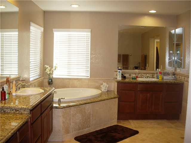 5559 Nanday Ct, Oceanside, CA 92057 photo 8
