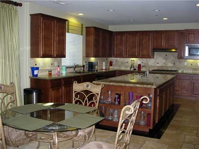 5559 Nanday Ct, Oceanside, CA 92057 photo 2