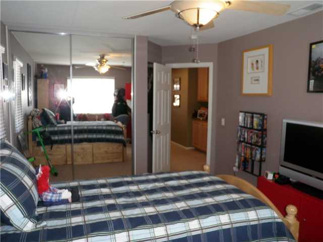 8737 Glen Oaks Way, Santee, CA 92071 photo 19