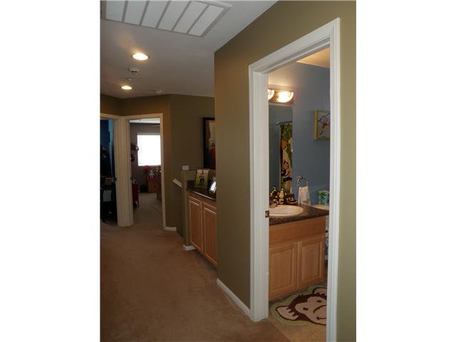 8737 Glen Oaks Way, Santee, CA 92071 photo 17