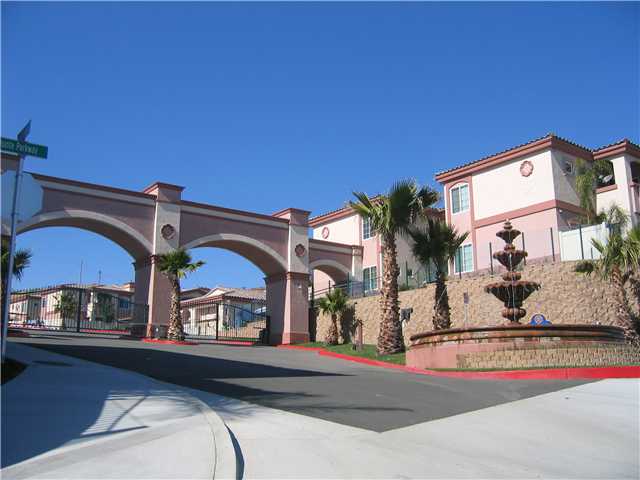 2707 Lake Pointe Dr #105, Spring Valley, CA 91977 photo 1