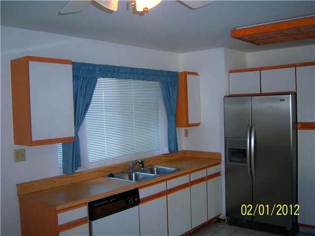 515 Gail Dr, Vista, CA 92084 photo 7