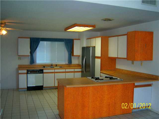 515 Gail Dr, Vista, CA 92084 photo 1