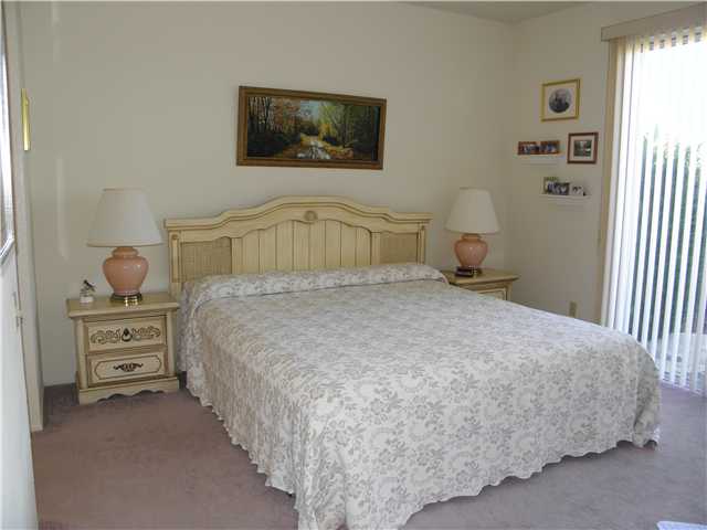 2424 Eagle Crest Ln, Vista, CA 92081 photo 9