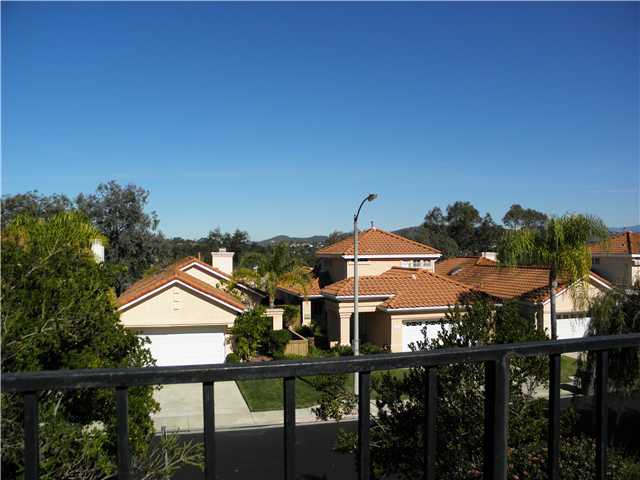 2424 Eagle Crest Ln, Vista, CA 92081 photo 19