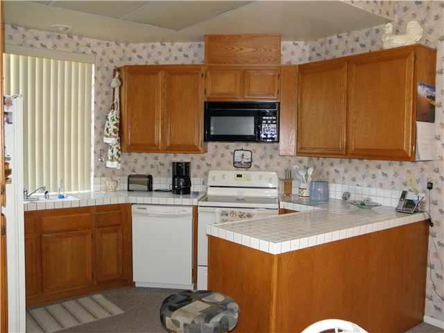 2424 Eagle Crest Ln, Vista, CA 92081 photo 8