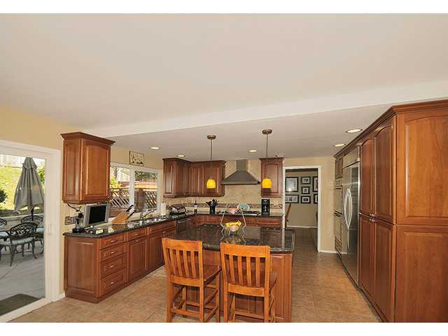 1740 Geranium St, Carlsbad, CA 92011 photo 2