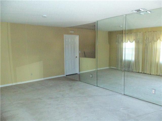 1026 Osage Dr, Spring Valley, CA 91977 photo 2