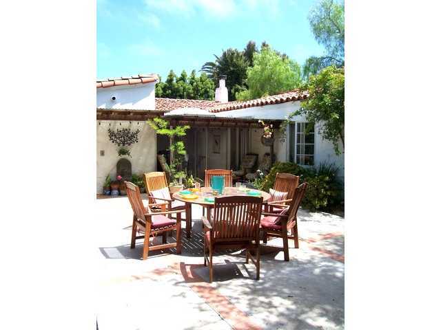 7705 Hillside Dr, La Jolla, CA 92037 photo 2