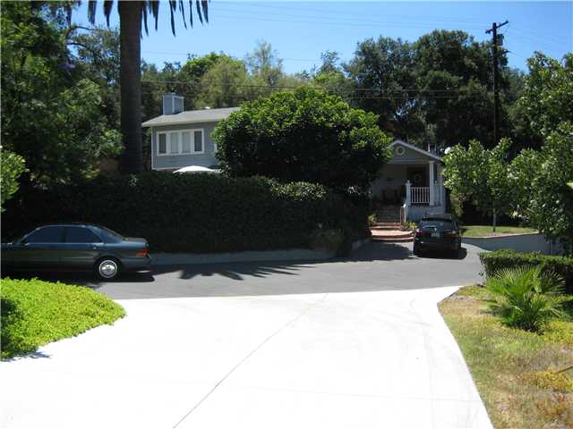 9761 Grosalia Ave, La Mesa, CA 91941 photo 1