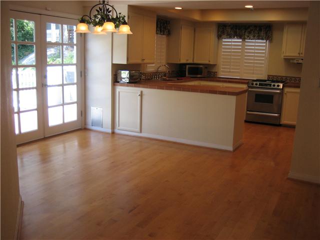 9761 Grosalia Ave, La Mesa, CA 91941 photo 7
