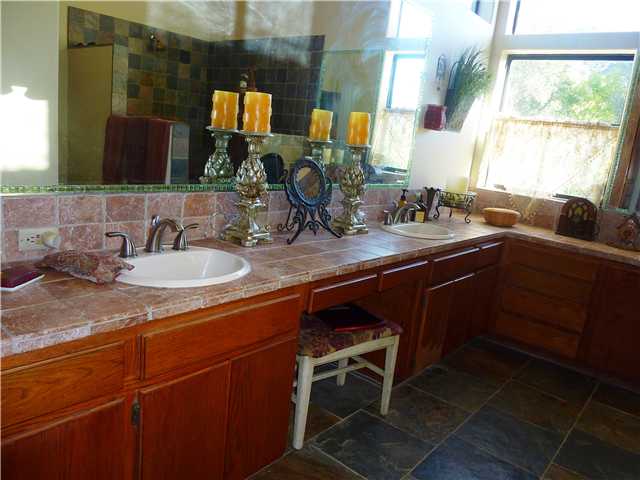 481 Skyline Cir, Fallbrook, CA 92028 photo 9