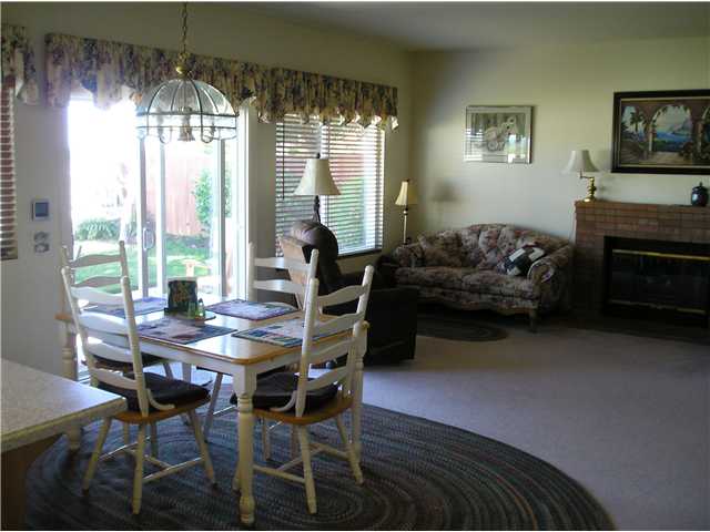 2076 Sequoia Crest St, Vista, CA 92081 photo 11