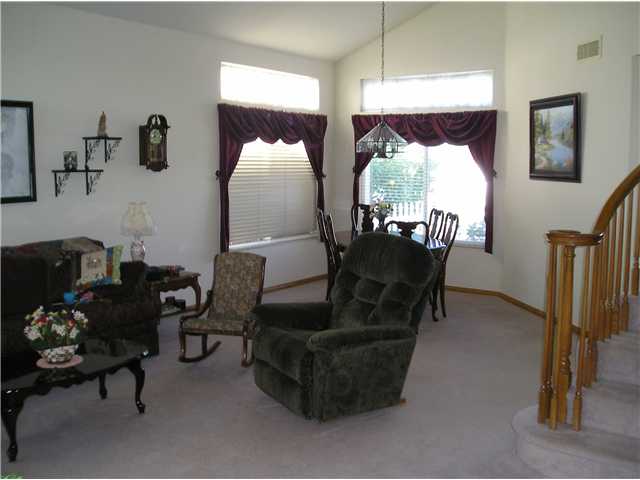 2076 Sequoia Crest St, Vista, CA 92081 photo 7