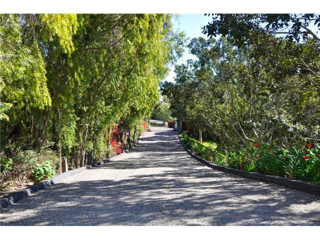 6199 Indian View Dr, Fallbrook, CA 92028 photo 1