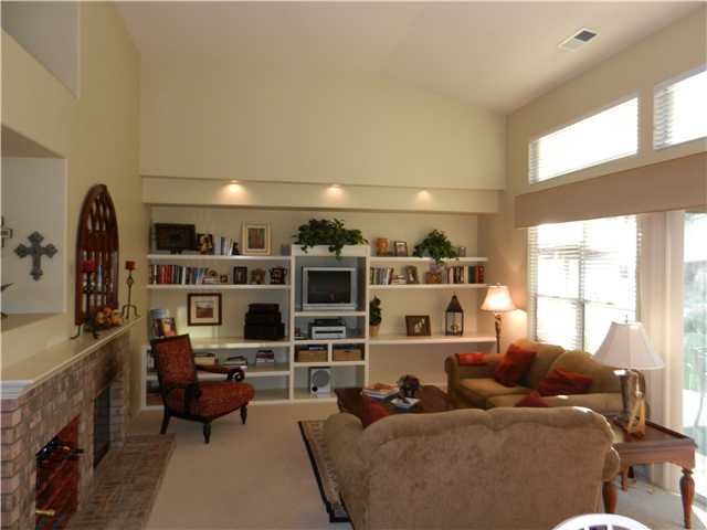 4885 Glenhollow Cir, Oceanside, CA 92057 photo 5