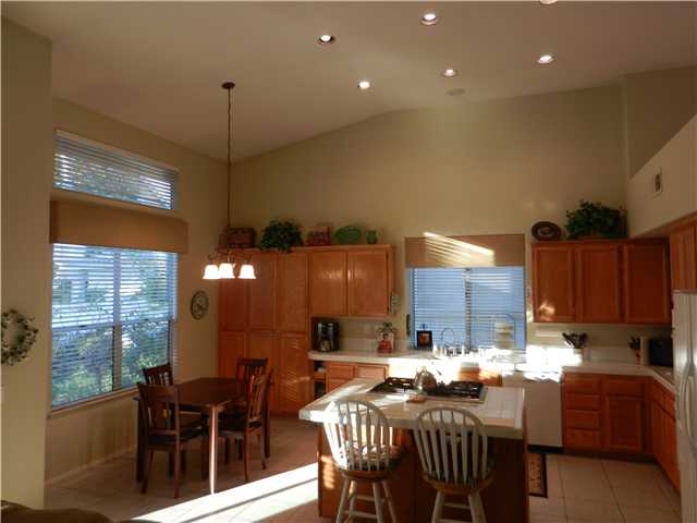 4885 Glenhollow Cir, Oceanside, CA 92057 photo 4