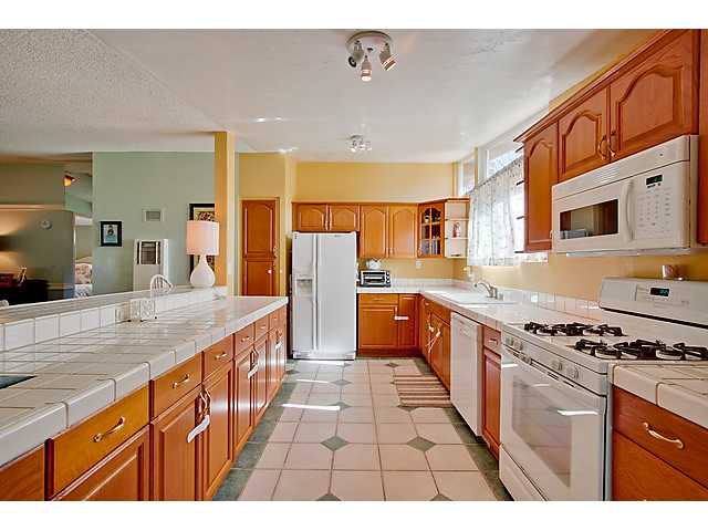 13438 Frame Rd, Poway, CA 92064 photo 2
