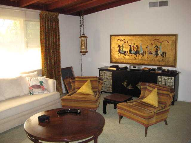 285 Hannalei Dr, Vista, CA 92083 photo 2