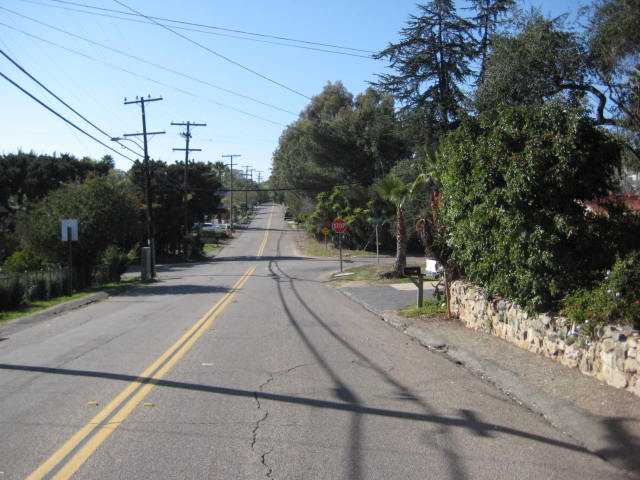 285 Hannalei Dr, Vista, CA 92083 photo 16