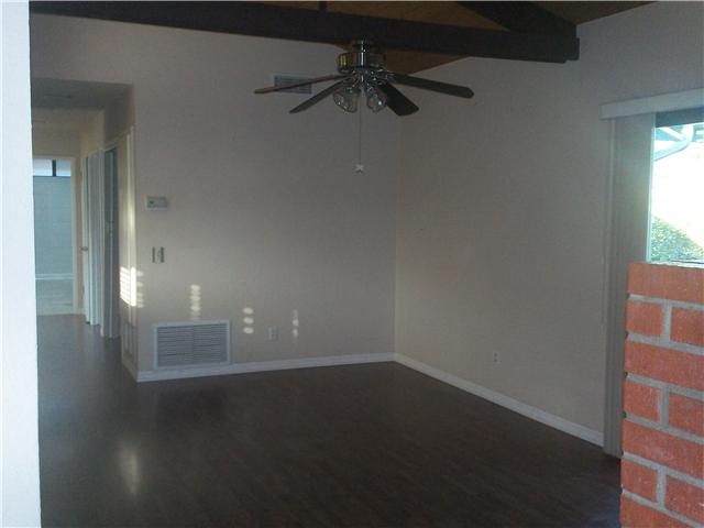 1472 Farrand Rd, Fallbrook, CA 92028 photo 3