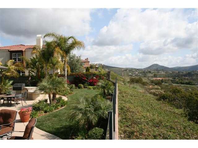 7595 Circulo Sequoia, Carlsbad, CA 92009 photo 19