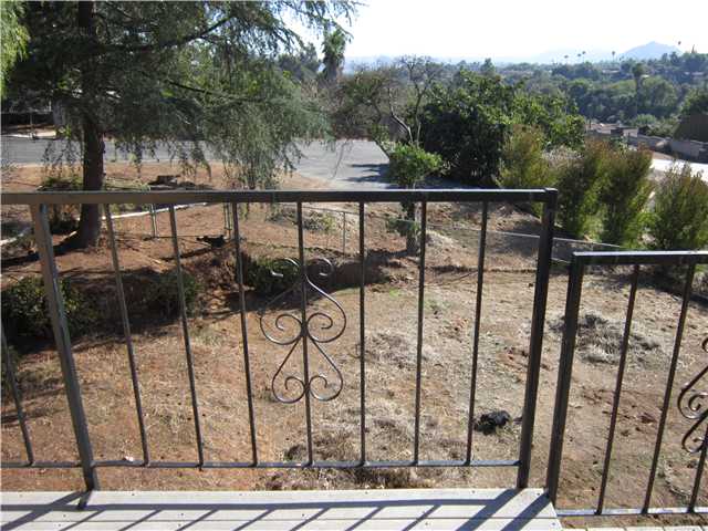 520 Eldorado Dr, Escondido, CA 92025 photo 8