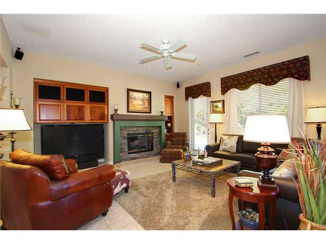 1097 Inverlochy Dr, Fallbrook, CA 92028 photo 13